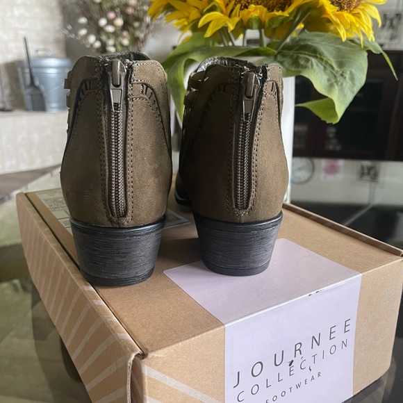 Journee Collection ladies bootie style boot. - Picture 3 of 6